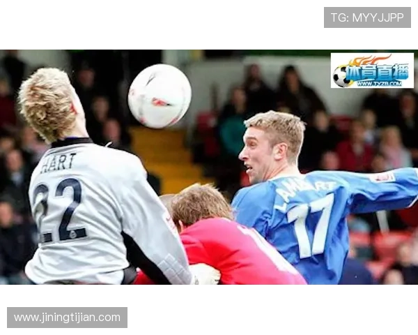 从草根到巅峰足球明星的奋斗历程与成功秘诀揭秘